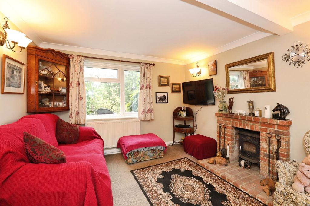 Property photo 2 of 16 Image 1
