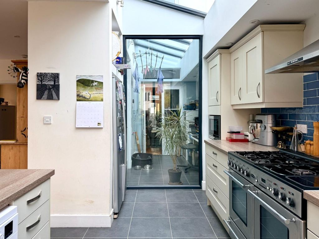 Additional image 13 of 5 bed end terrace house for saleClive Place, Penarth CF64