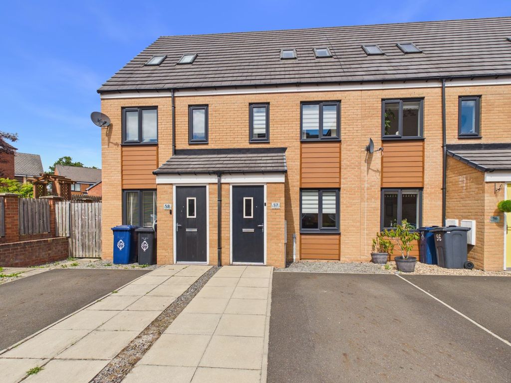 Property photo 1 of 15 External
