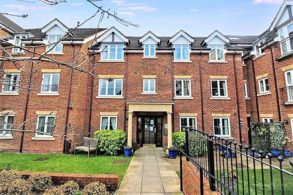 Property photo 1 of 10 Front.Jpg