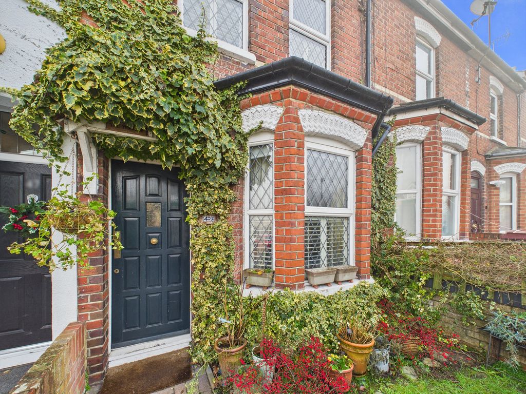 Property photo 2 of 17