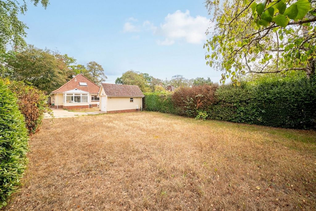 Property photo 3 of 18