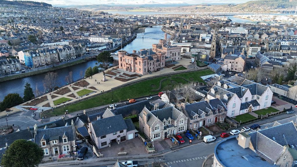 Property photo 1 of 29