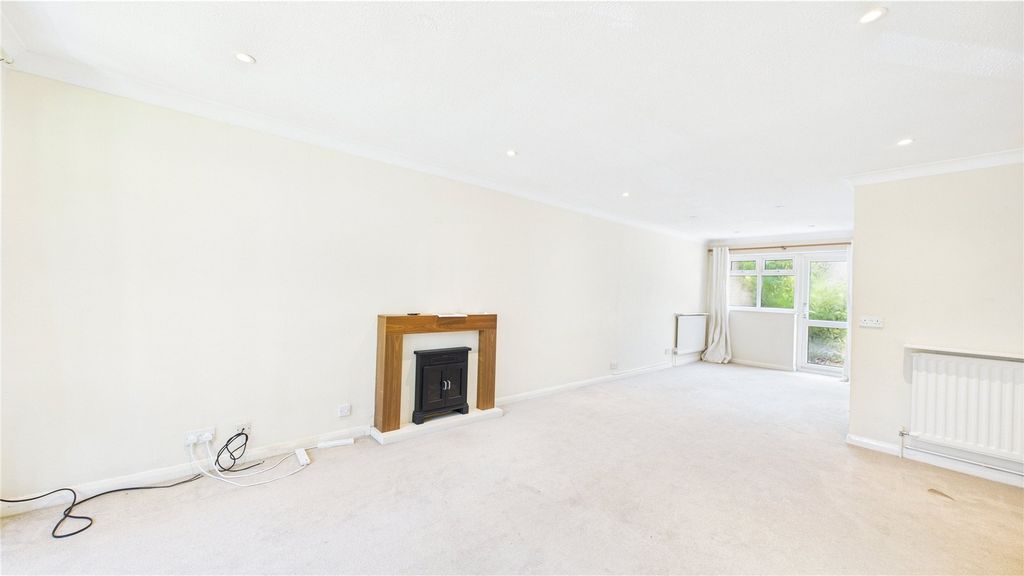 Property photo 2 of 12 Picture 2