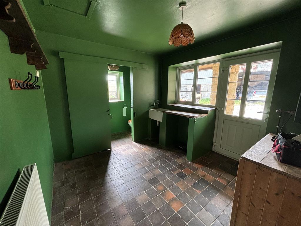 Property photo 3 of 15 Boot Room