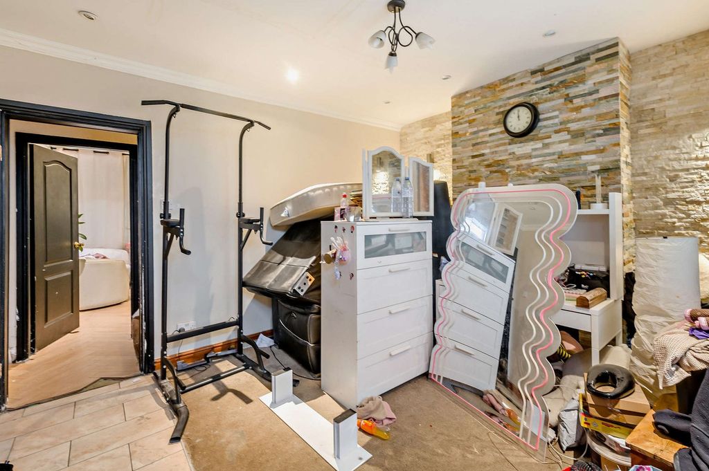 Property photo 2 of 29