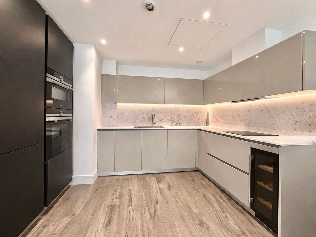 Property photo 3 of 15 Gallery