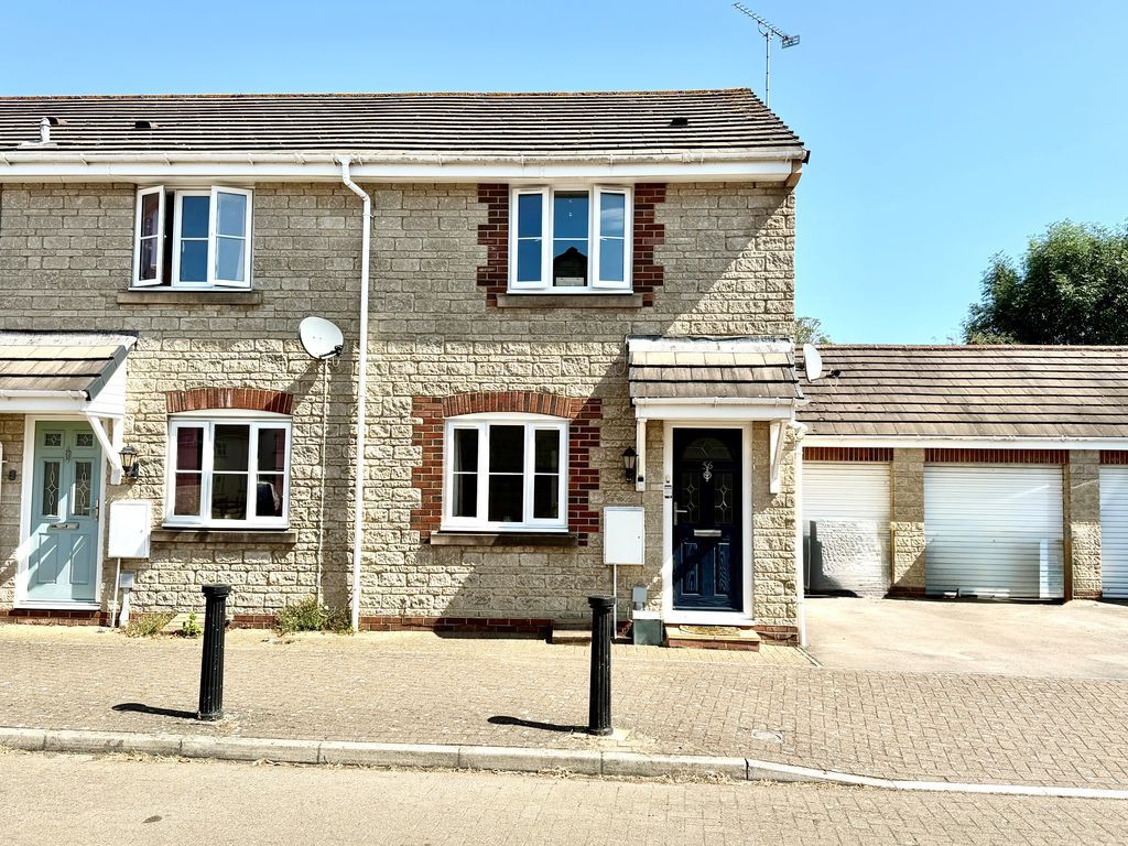 Property photo 1 of 13 Front