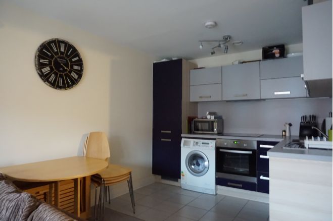 Property photo 3 of 7 Kitchen
