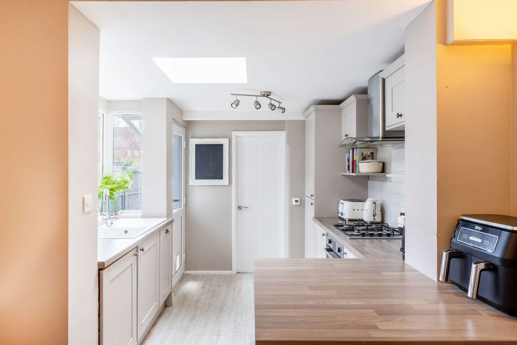 Property photo 3 of 10