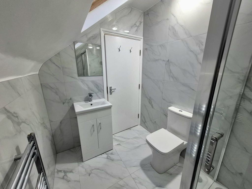 Property photo 2 of 4 Gallery