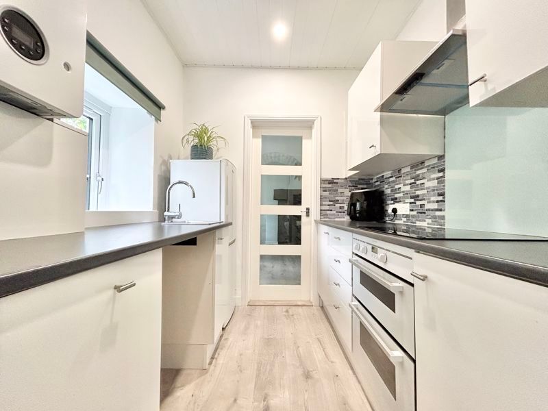 Property photo 3 of 19 Photo 4