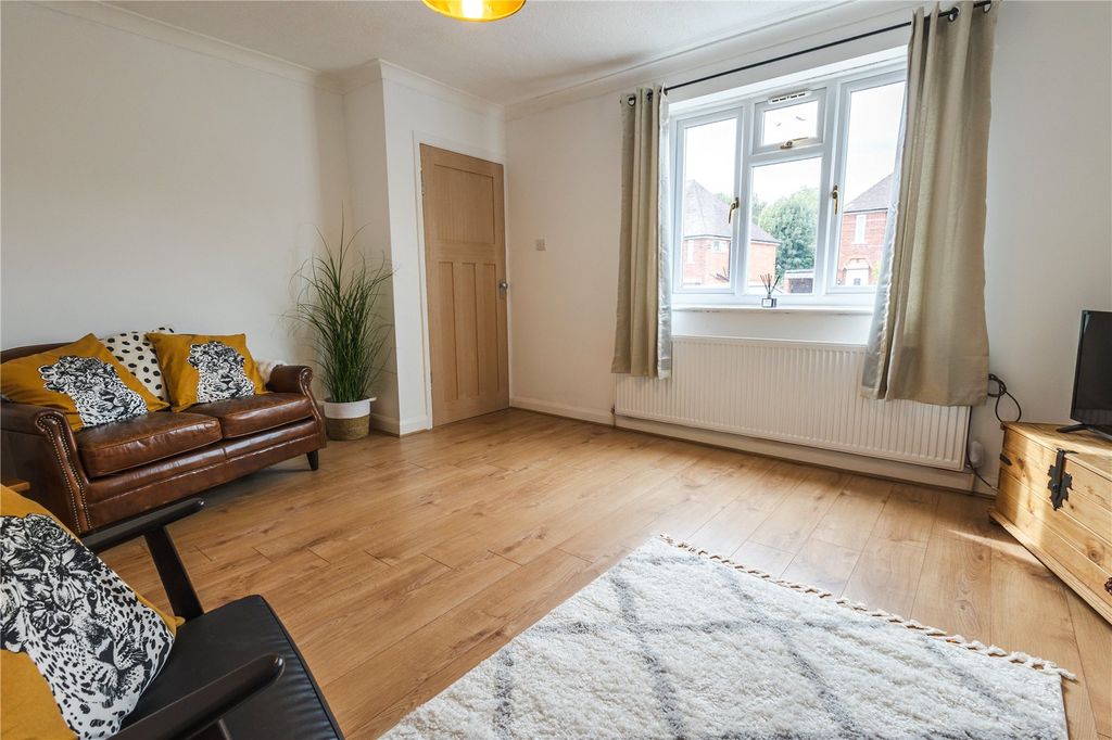 Property photo 2 of 46 Picture No. 28