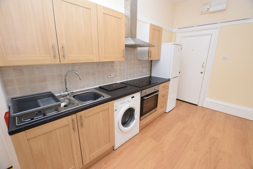 Property photo 1 of 6 1464281