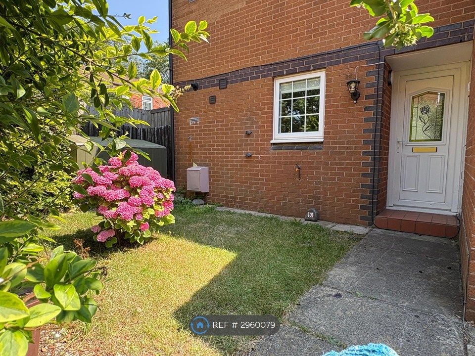 Property photo 1 of 28