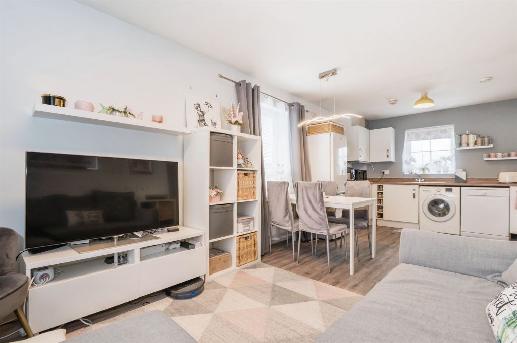 Property photo 2 of 13