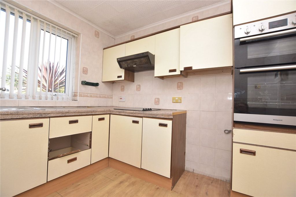 Property photo 3 of 15 Picture No. 02