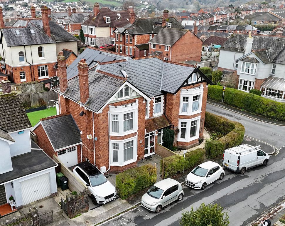 Property photo 1 of 26