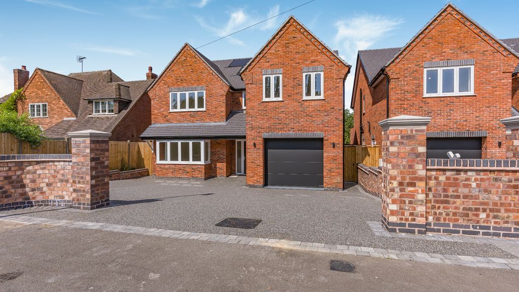 Property photo 1 of 30 4431973