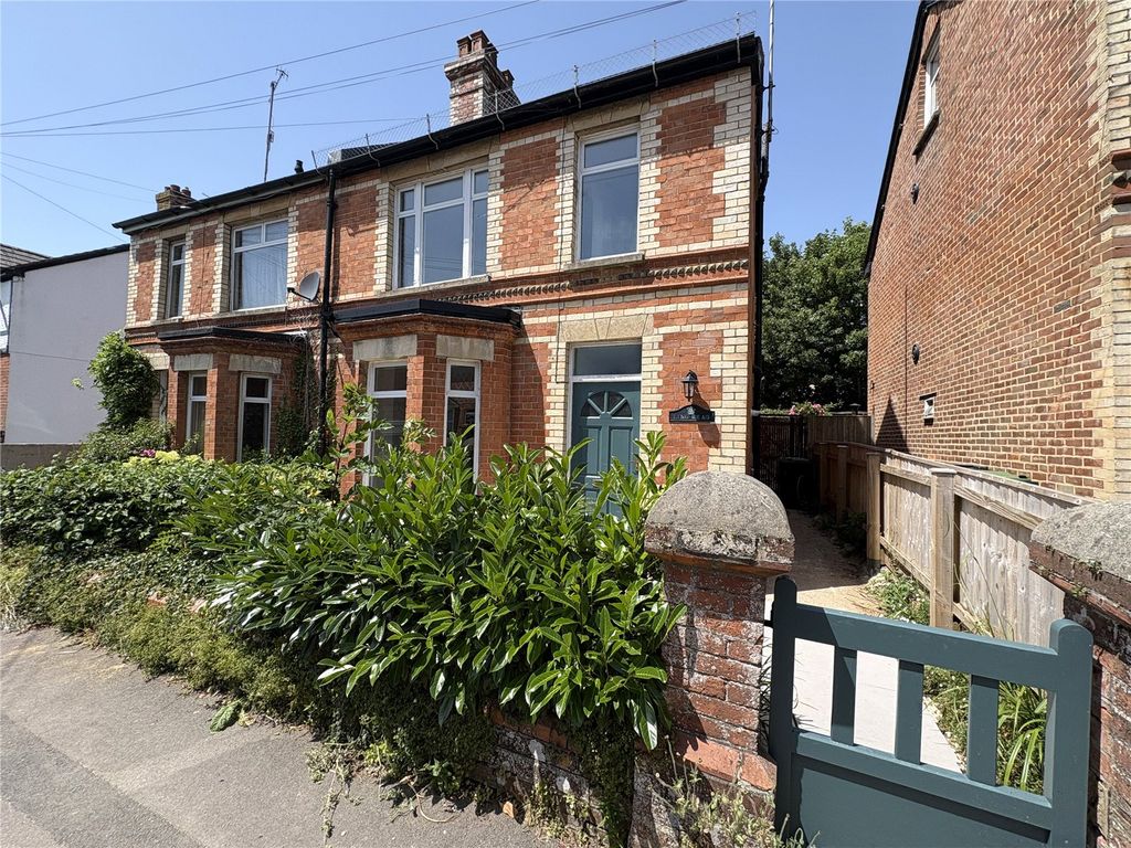 Property photo 1 of 24 Picture No. 27