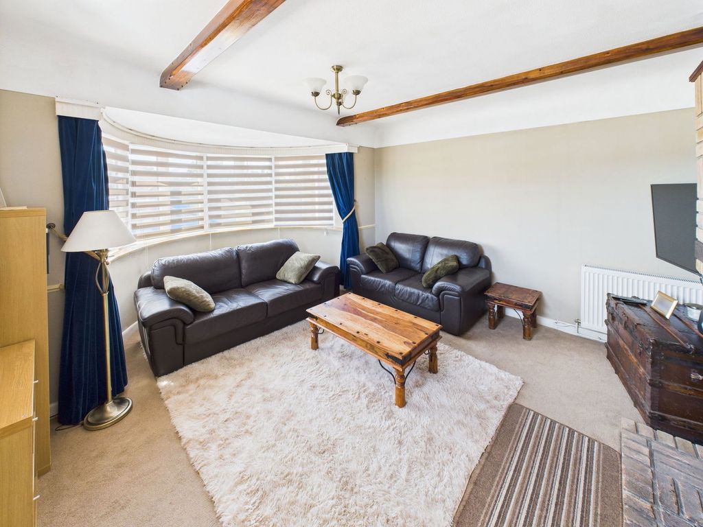 Property photo 2 of 23