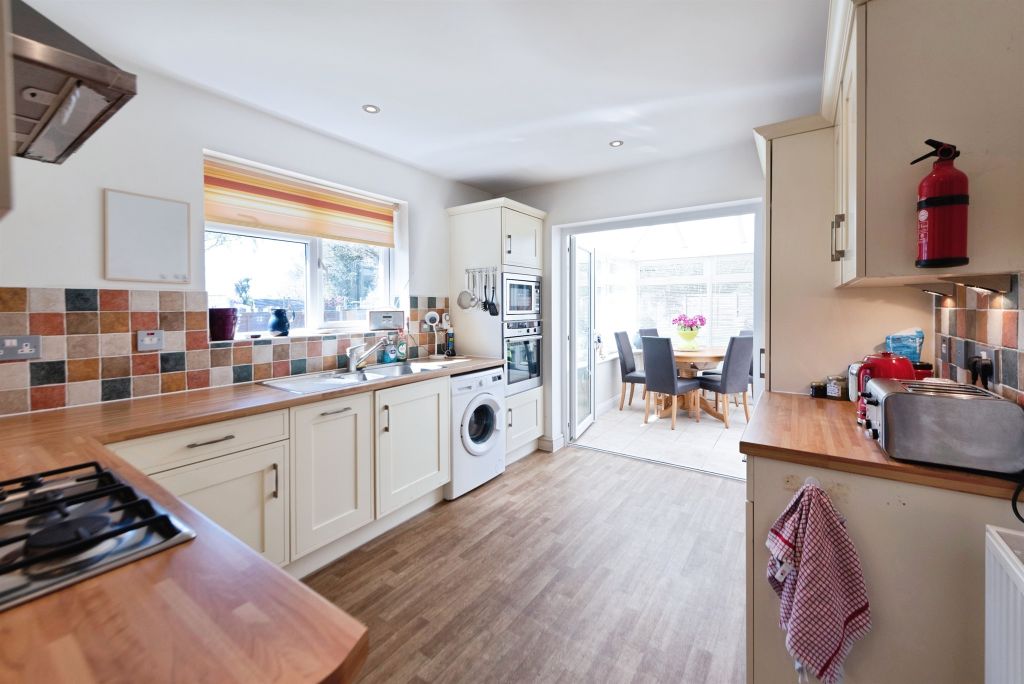 Property photo 3 of 22