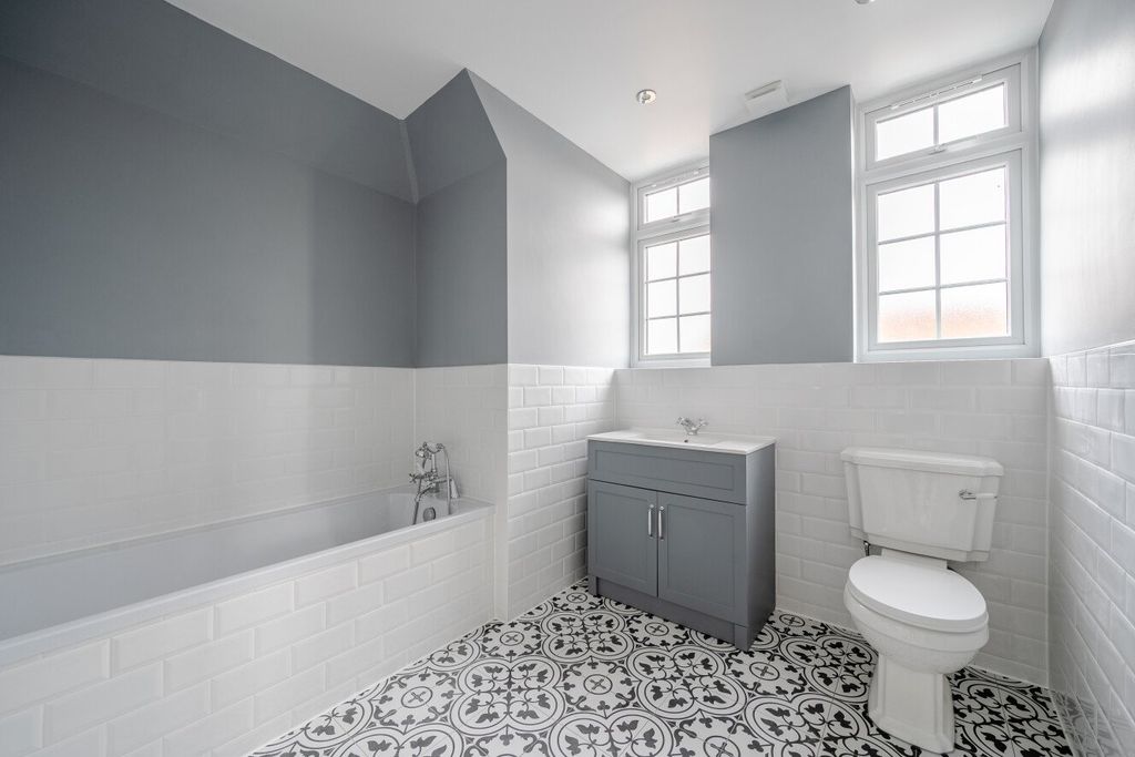 Property photo 3 of 16 Picture No. 08