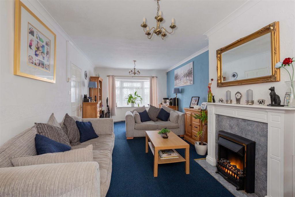 Property photo 2 of 18 162 St Georges Crescent-12.Jpg