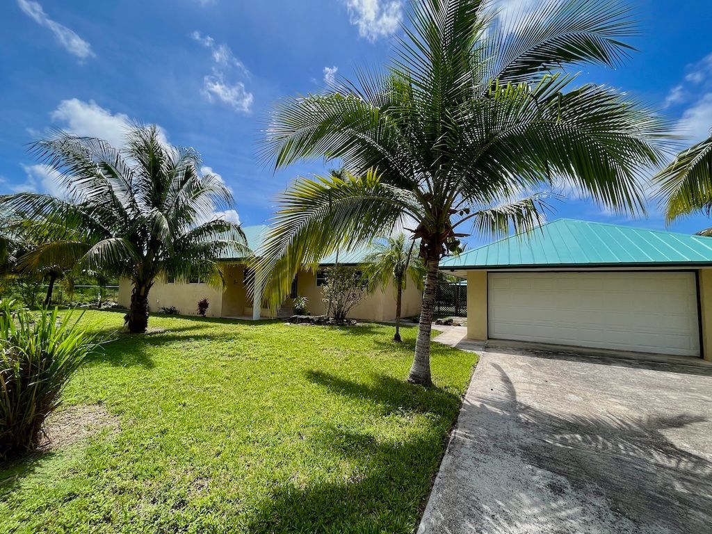 Property photo 1 of 8