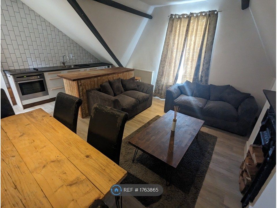 Property photo 1 of 22 Open Plan Living Room