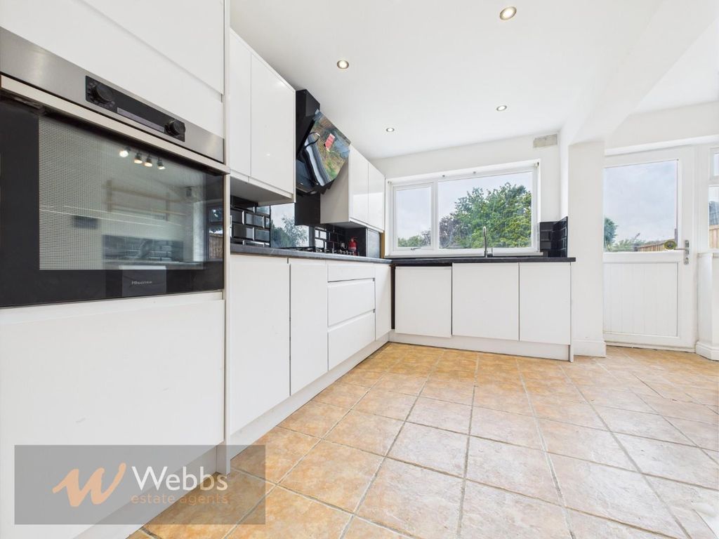 Property photo 2 of 25 Cam05244G0-Pr0102-Still003.Jpg