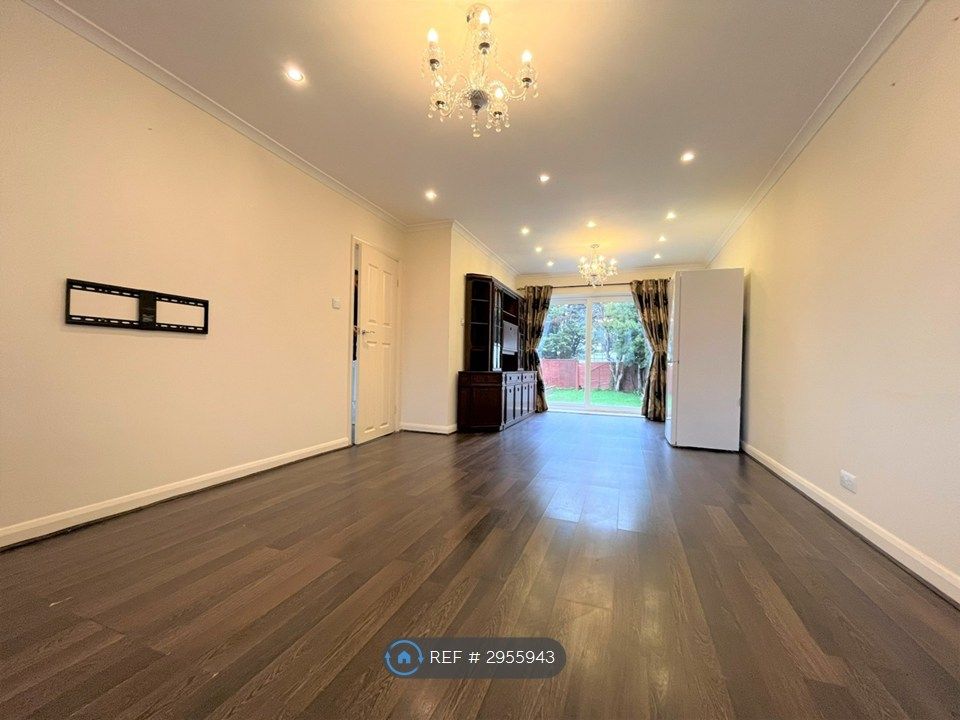 Property photo 2 of 15 Living