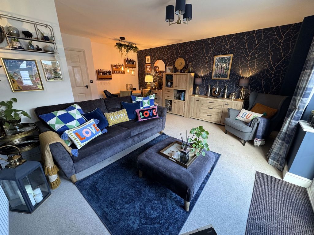 Property photo 3 of 20