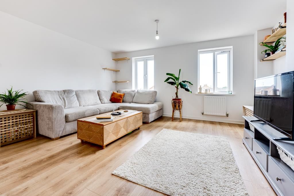 Property photo 2 of 33 47 Mendip Way, Little Stanion-20.Jpg