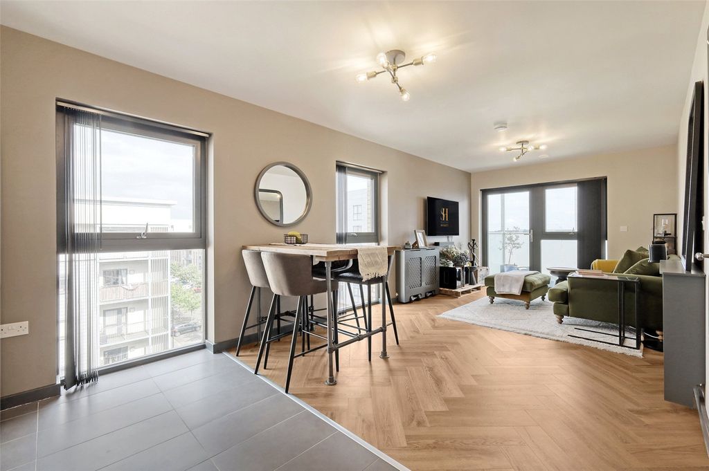 Property photo 2 of 13 Picture No. 01