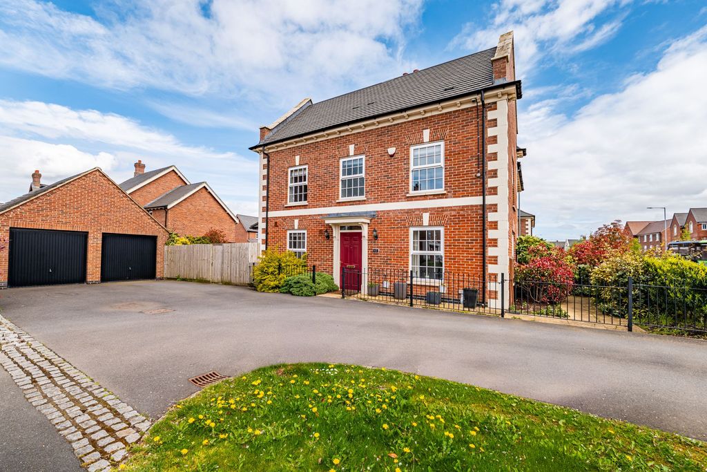 Property photo 1 of 22