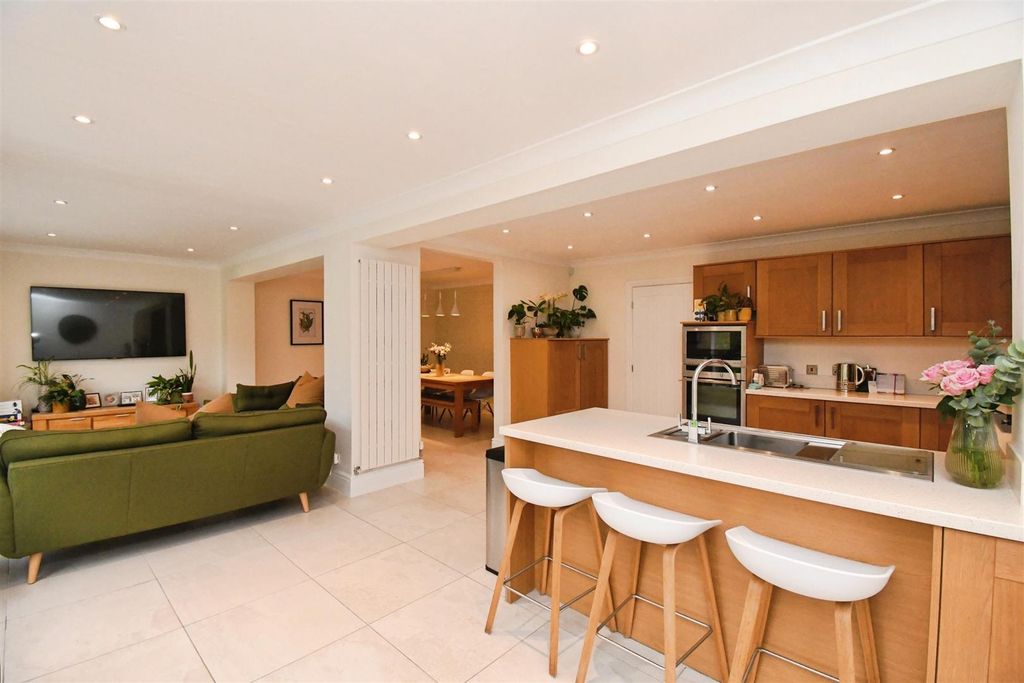 Property photo 3 of 21 Open Plan Living / Dining Kitchen