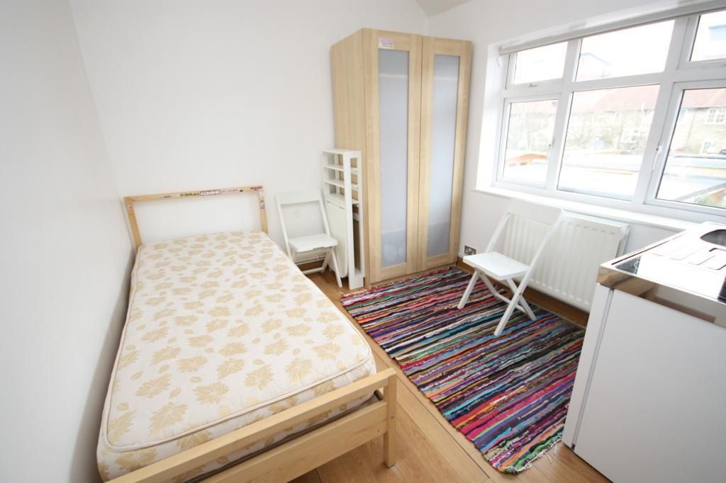 Property photo 1 of 3