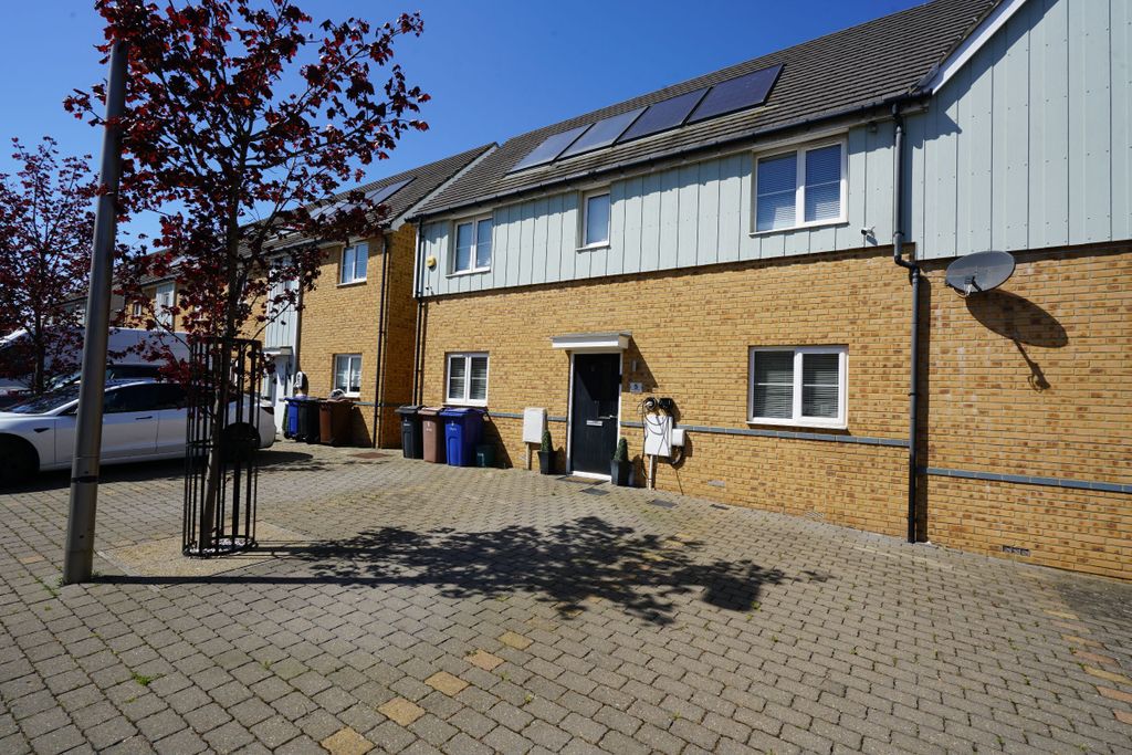 Property photo 1 of 23