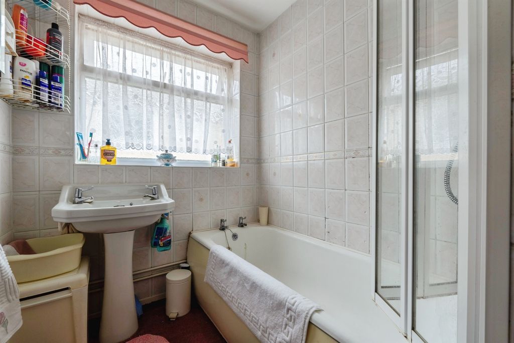Additional image 11 of 3 bed detached bungalow for saleOaklands Drive, Brandon IP27