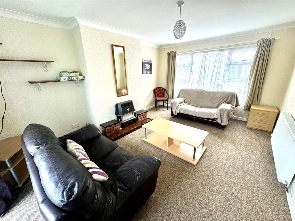 Property photo 2 of 9 Picture No. 03