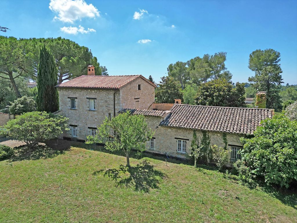 Property photo 1 of 39