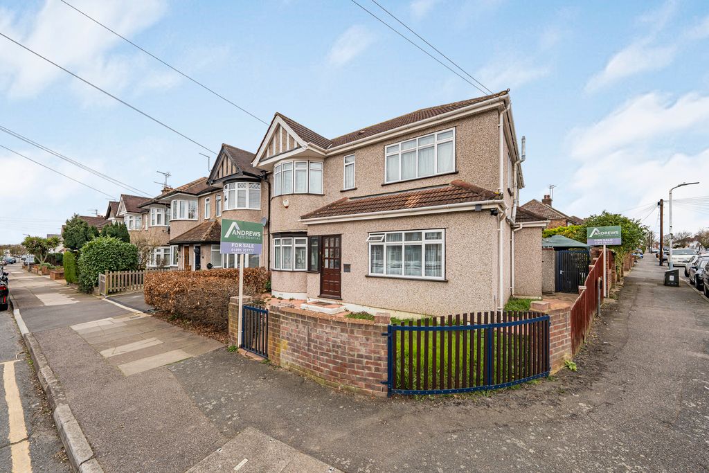 Property photo 1 of 21