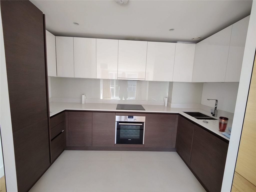Property photo 2 of 15 Kitchen