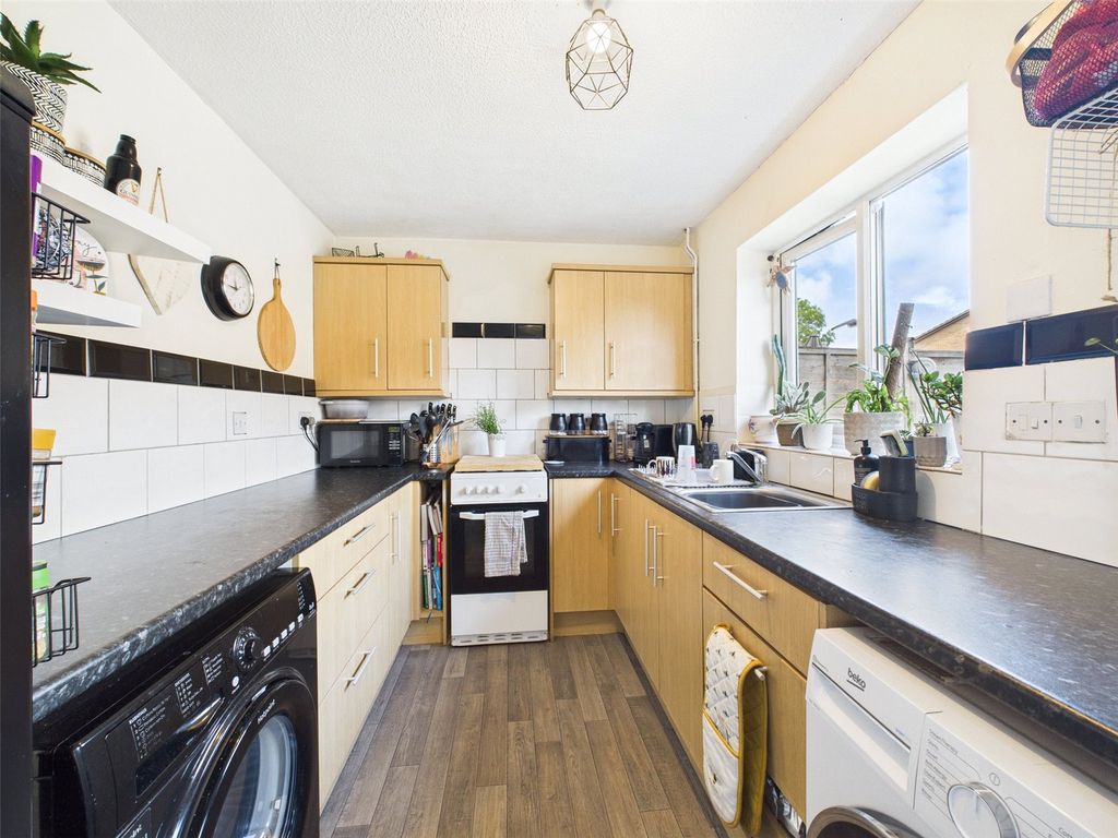 Property photo 3 of 8 Picture No. 05