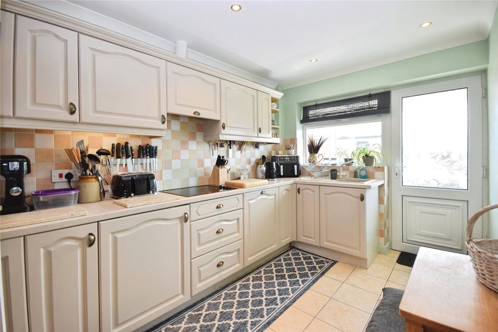 Property photo 3 of 16 Picture No. 04