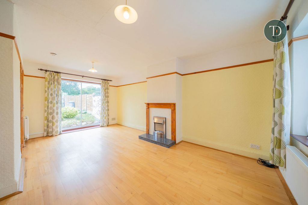 Property photo 3 of 32