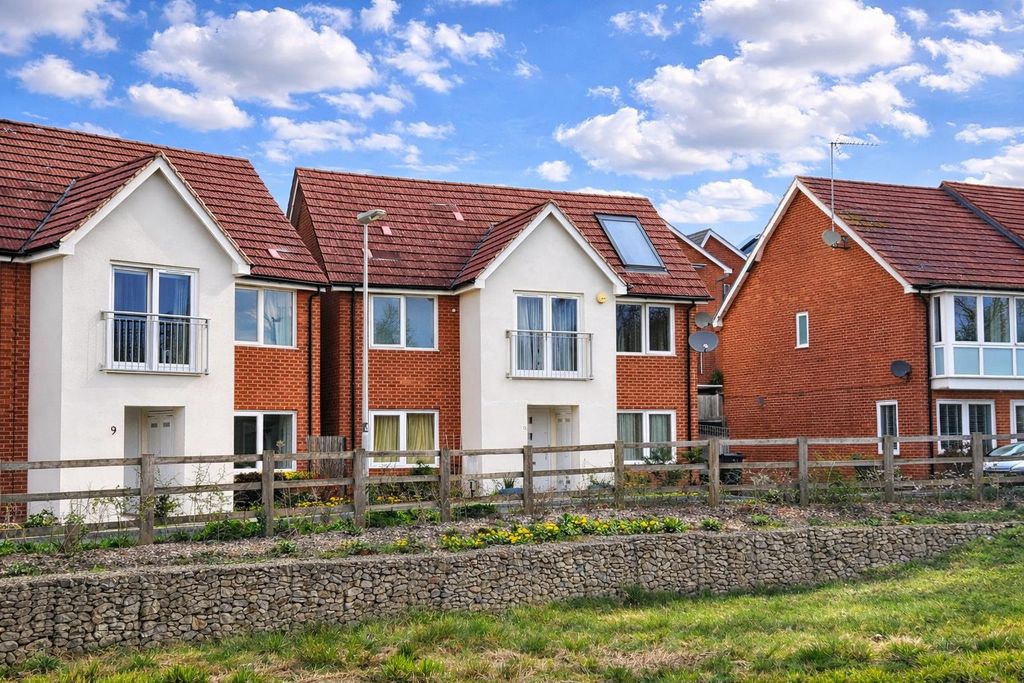 Property photo 1 of 22 Eecdd58E-D944-406E-B2Ff-117Dd9F7931A.Png