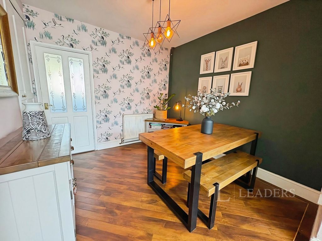 Property photo 3 of 21 Dining Area