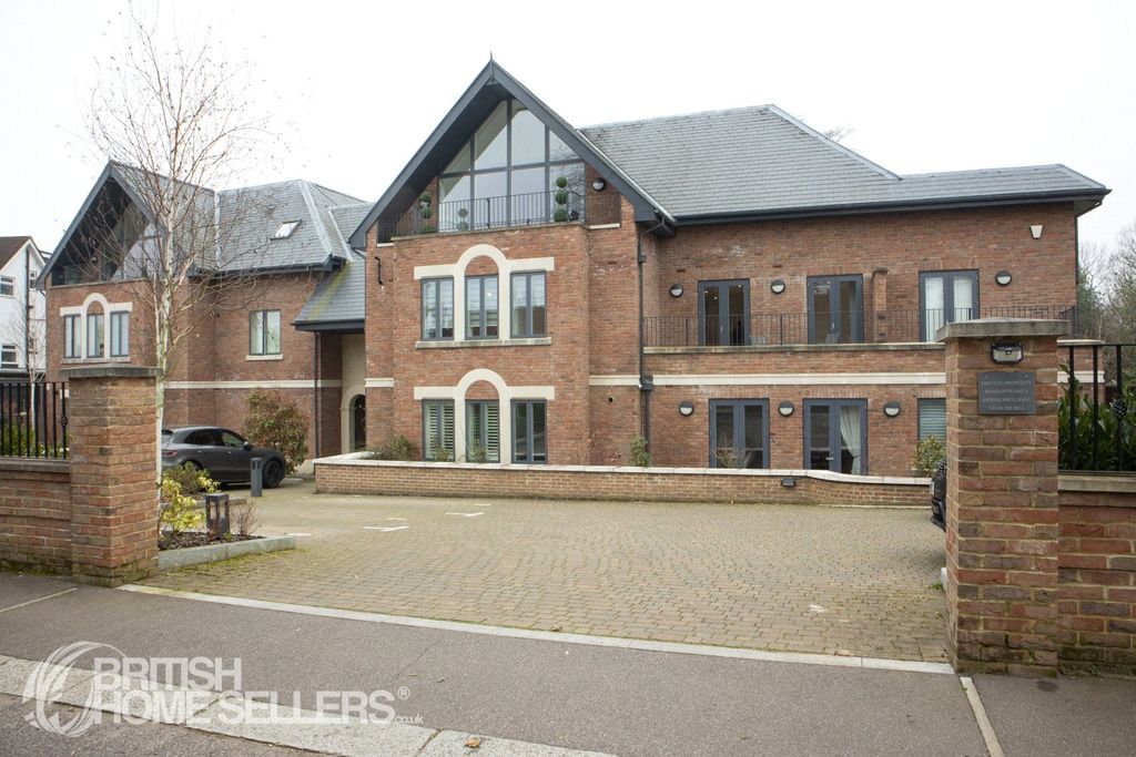 Property photo 1 of 9 Picture No. 11